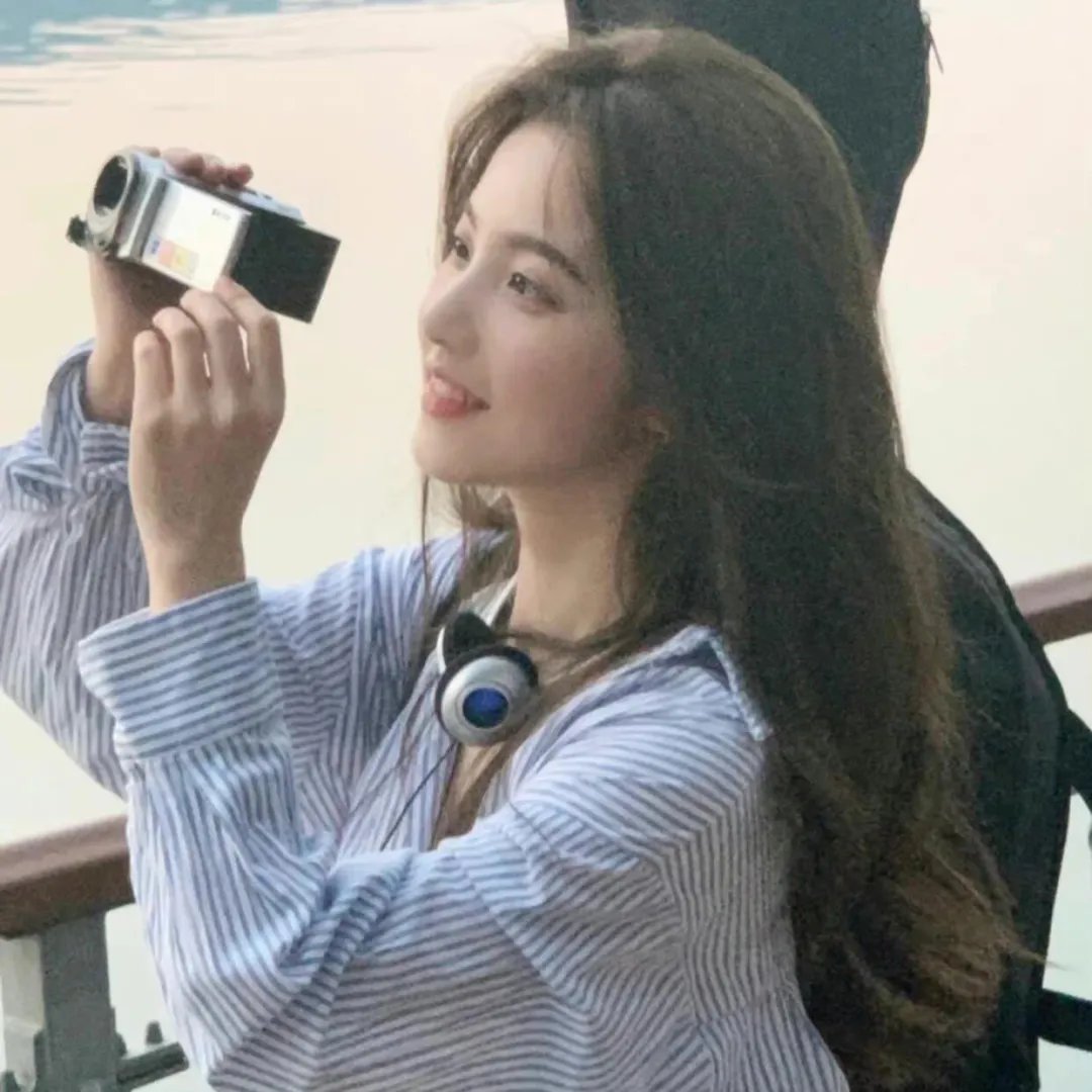 主母翻身，前夫每天来请安